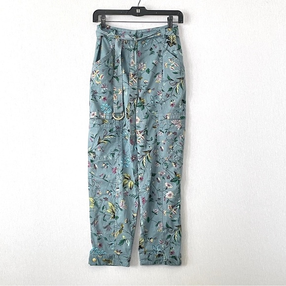 ANTHROPOLOGIE Victoria Floral Cargo Pants with Removable Belt - Picture 3 of 16